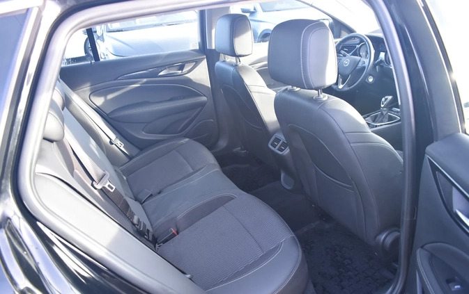 Opel Insignia cena 61100 przebieg: 59219, rok produkcji 2019 z Gryfino małe 562